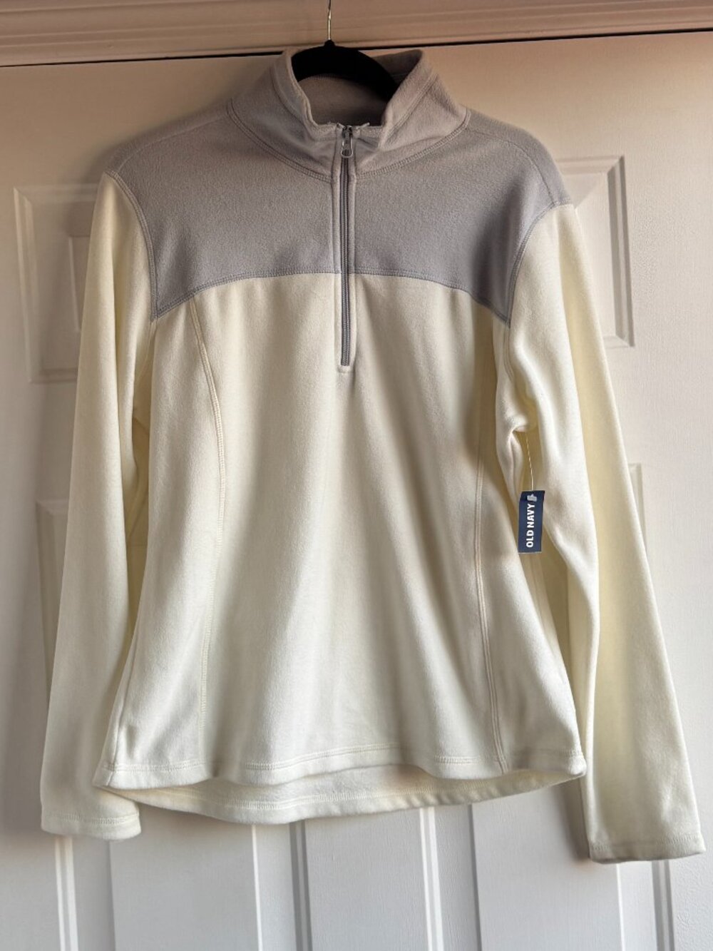NWT Old Navy Two Tone Fleece Pullover Sweatshirt